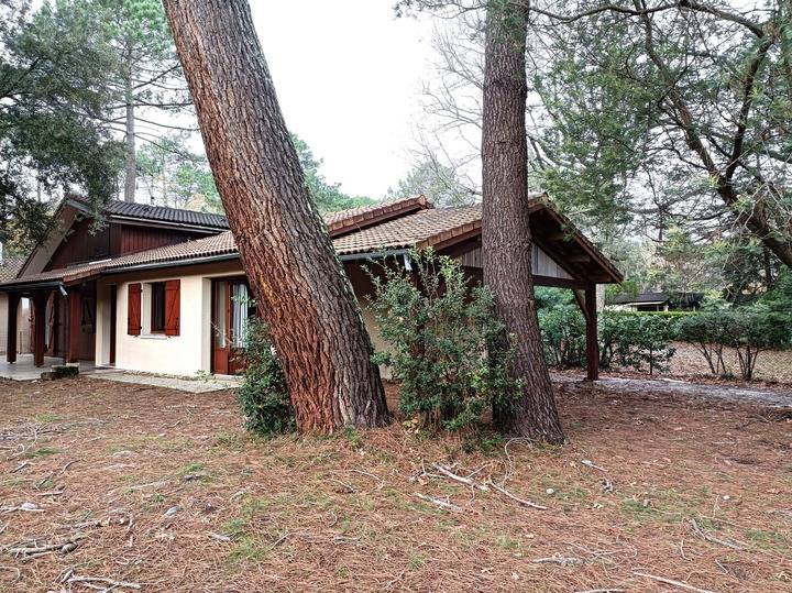 villa proche du lac de maubuisson