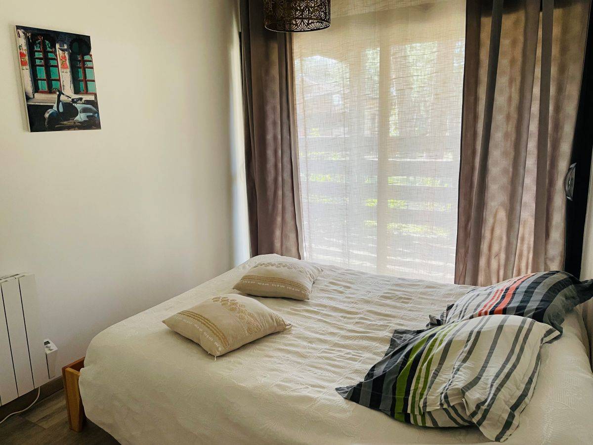 A louer appartement en rez-de-chaussée d'une petite copropriété à Lacanau-Océan