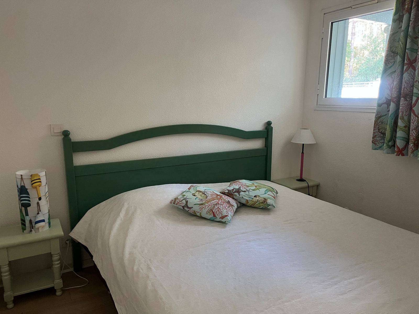 Appartement à louer tout équipé avec terrasse et piscine collective dans complexe à Lacanau-Océan