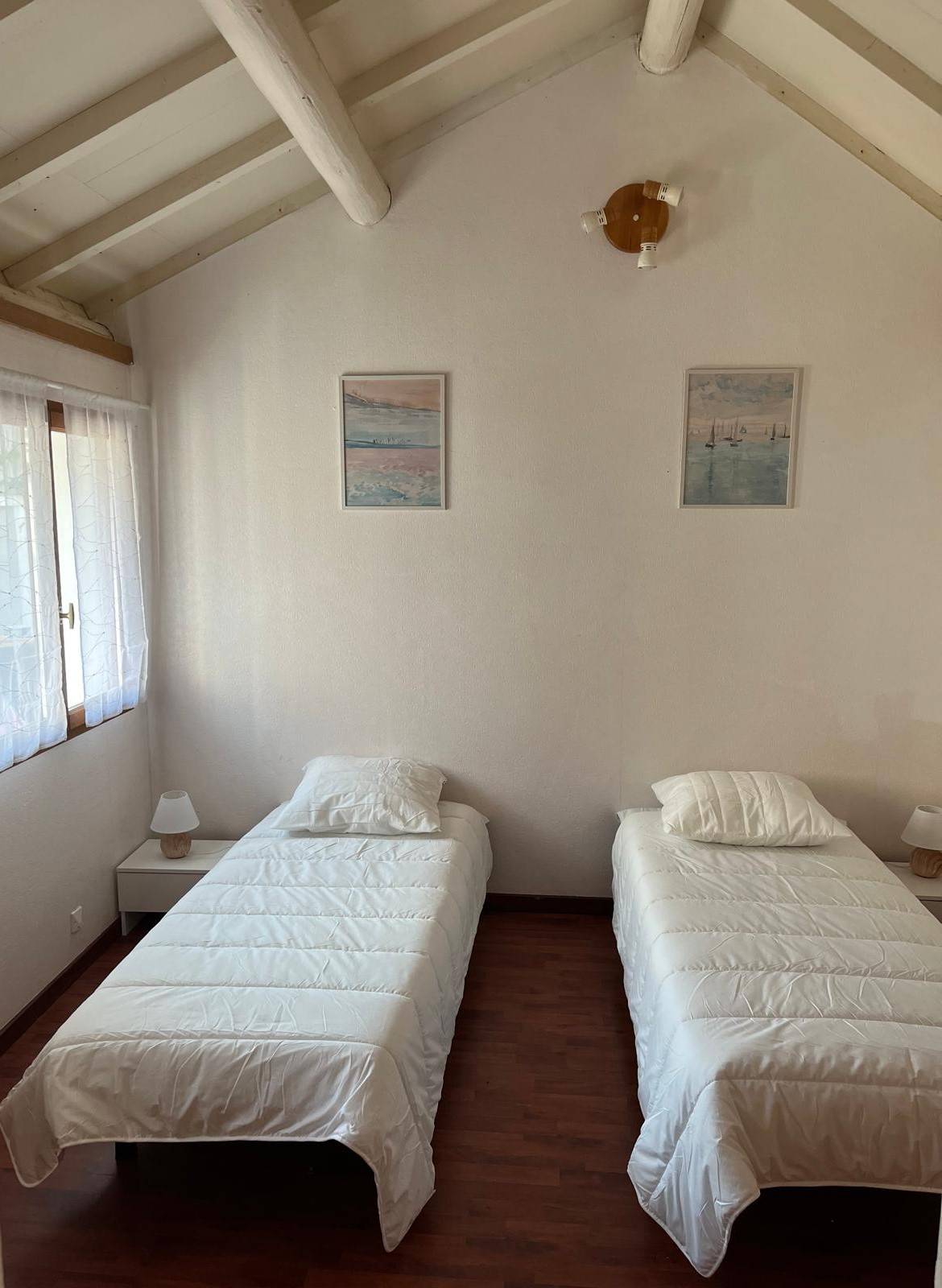 Maison en location de vacances avec terrasse ensoleillée à Lacanau-Océan