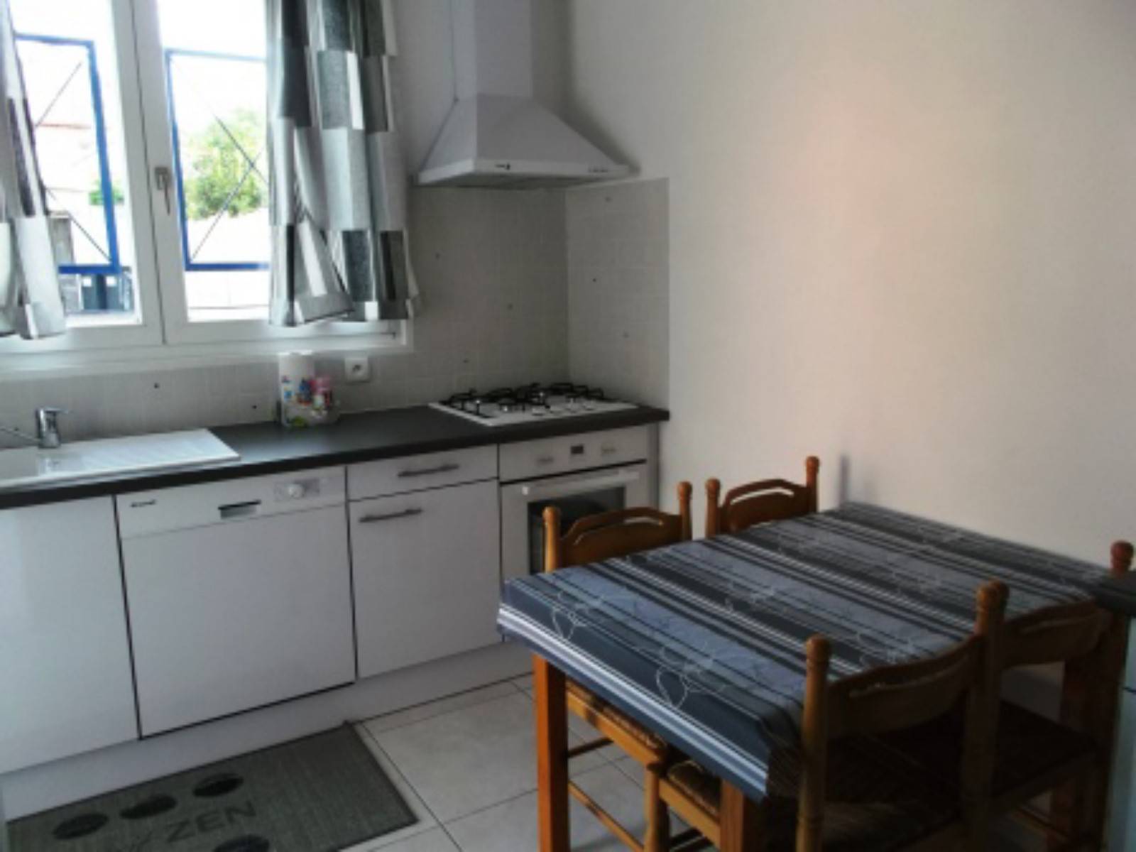 Maison mitoyenne de type 4 à louer à proximité de la plage à Lacanau-Océan