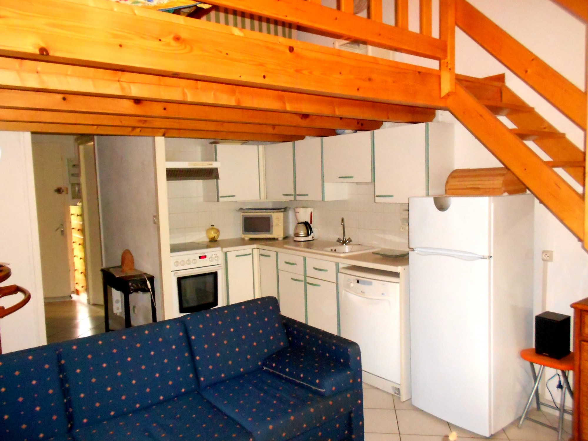 Séjour avec coin cuisine