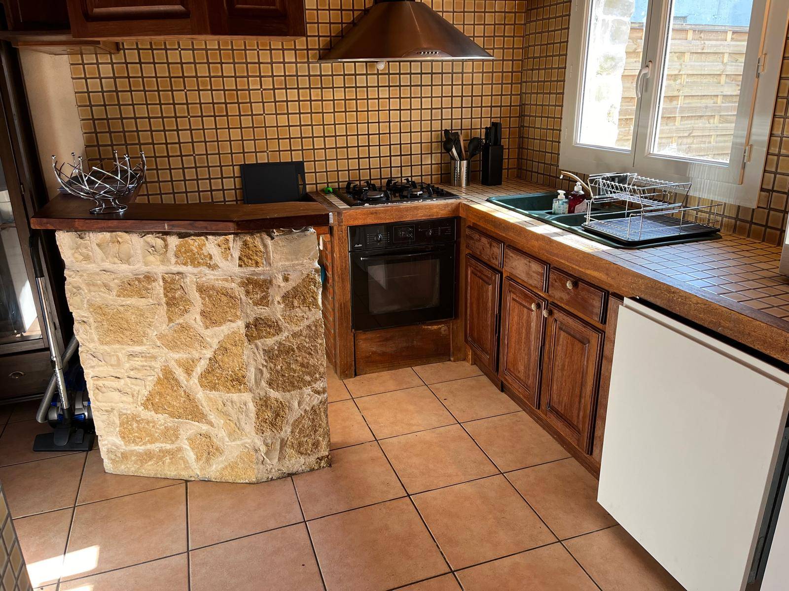 Agréable maison en location saisonnière avec une chambre et une mezzanine à Lacanau-Océan