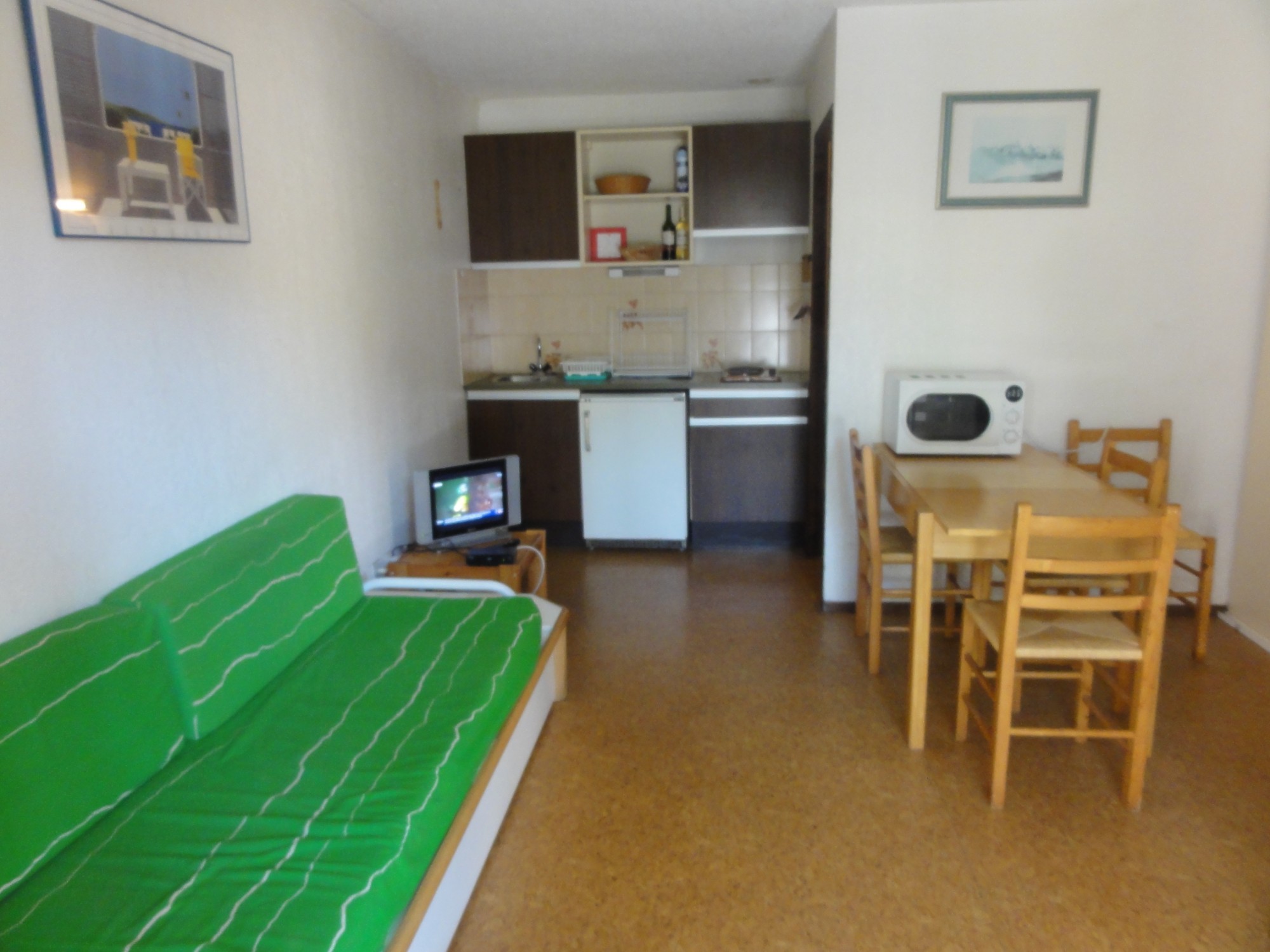 Séjour avec kitchenette