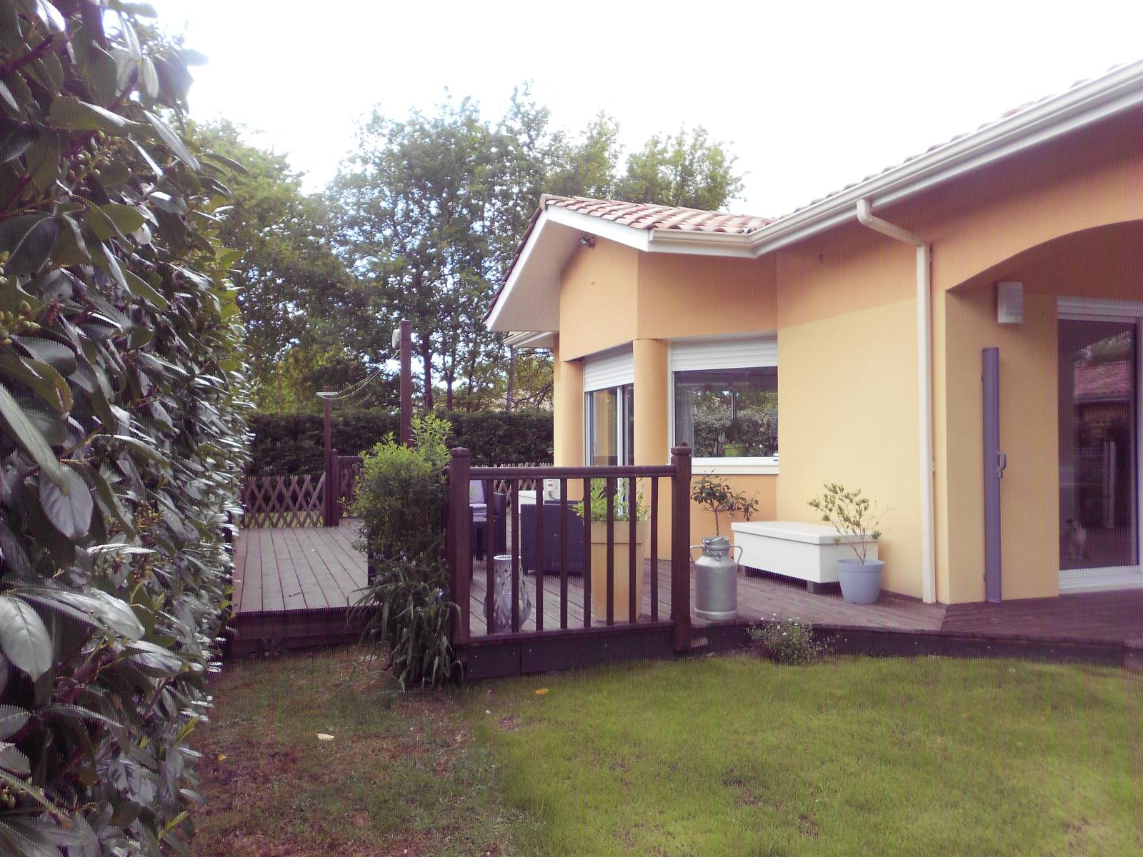 villa avec piscine et studio à Carcans-ville