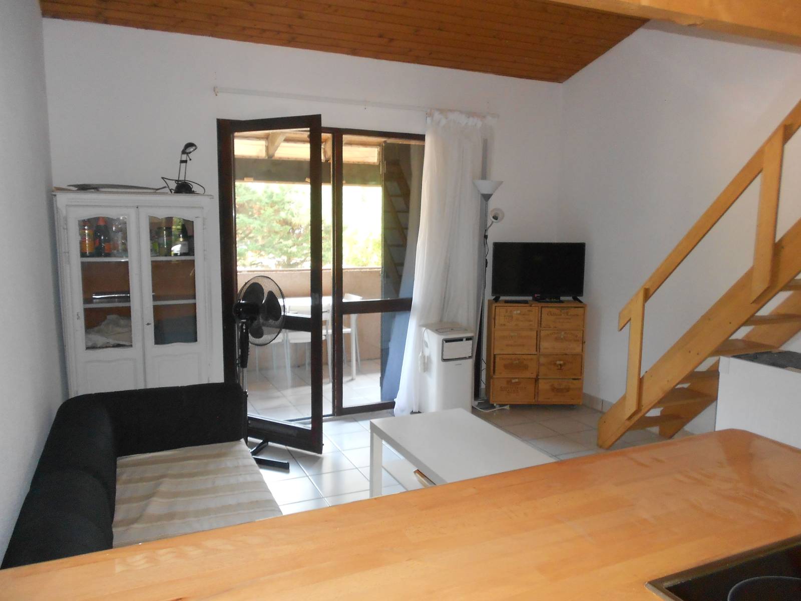 Appartement T1 avec mezzanine et alcôve à Maubuisson en très bon état