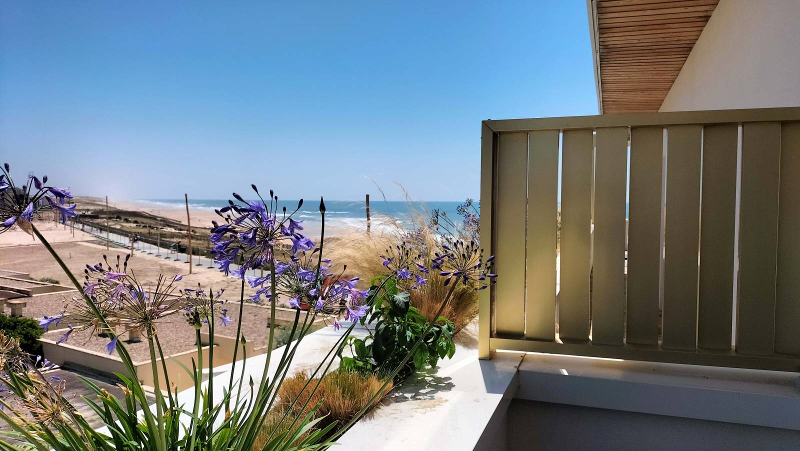 vue mer depuis le balcon