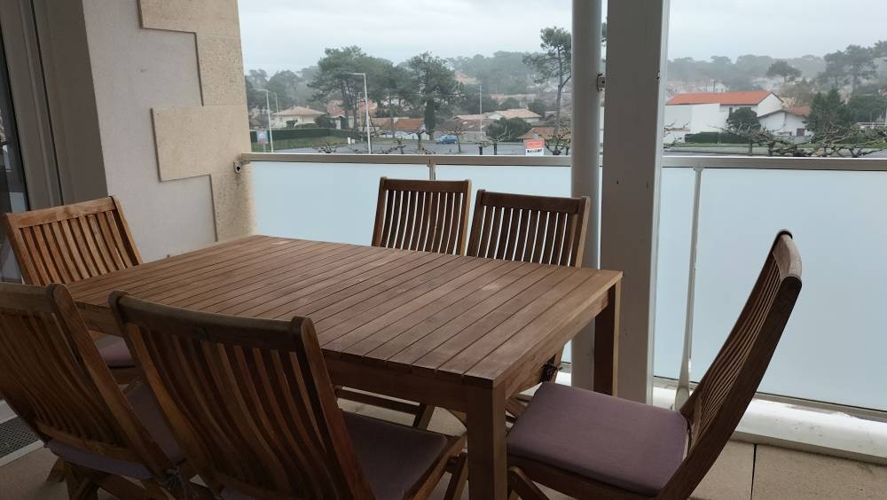 appartement avec balcon orienté sud lacanau-océan