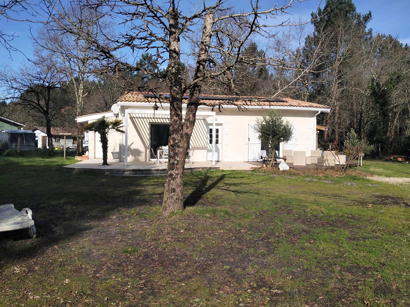 VILLA A 5 MINUTES DU BOURG DE CARCANS