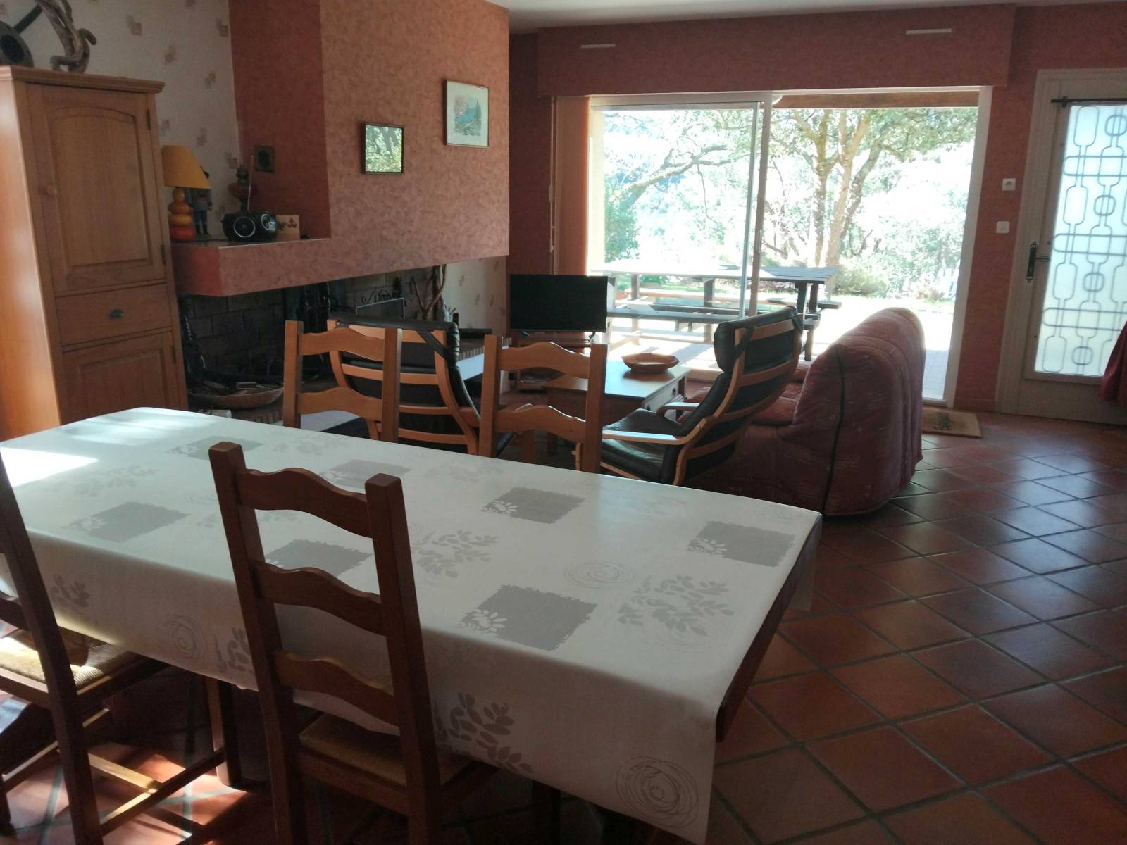 EN EXCLUSIVITE VILLA DE TROIS CHAMBRES A PROXIMITE DU LAC DE MAUBUISSON