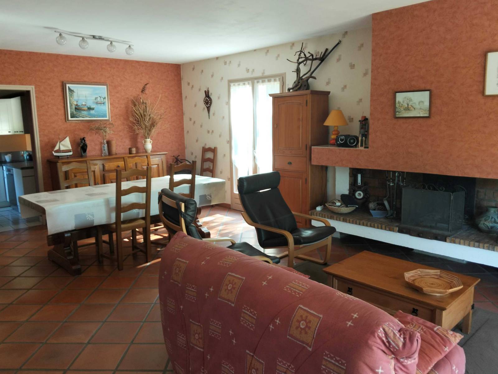 EN EXCLUSIVITE VILLA DE TROIS CHAMBRES A PROXIMITE DU LAC DE MAUBUISSON