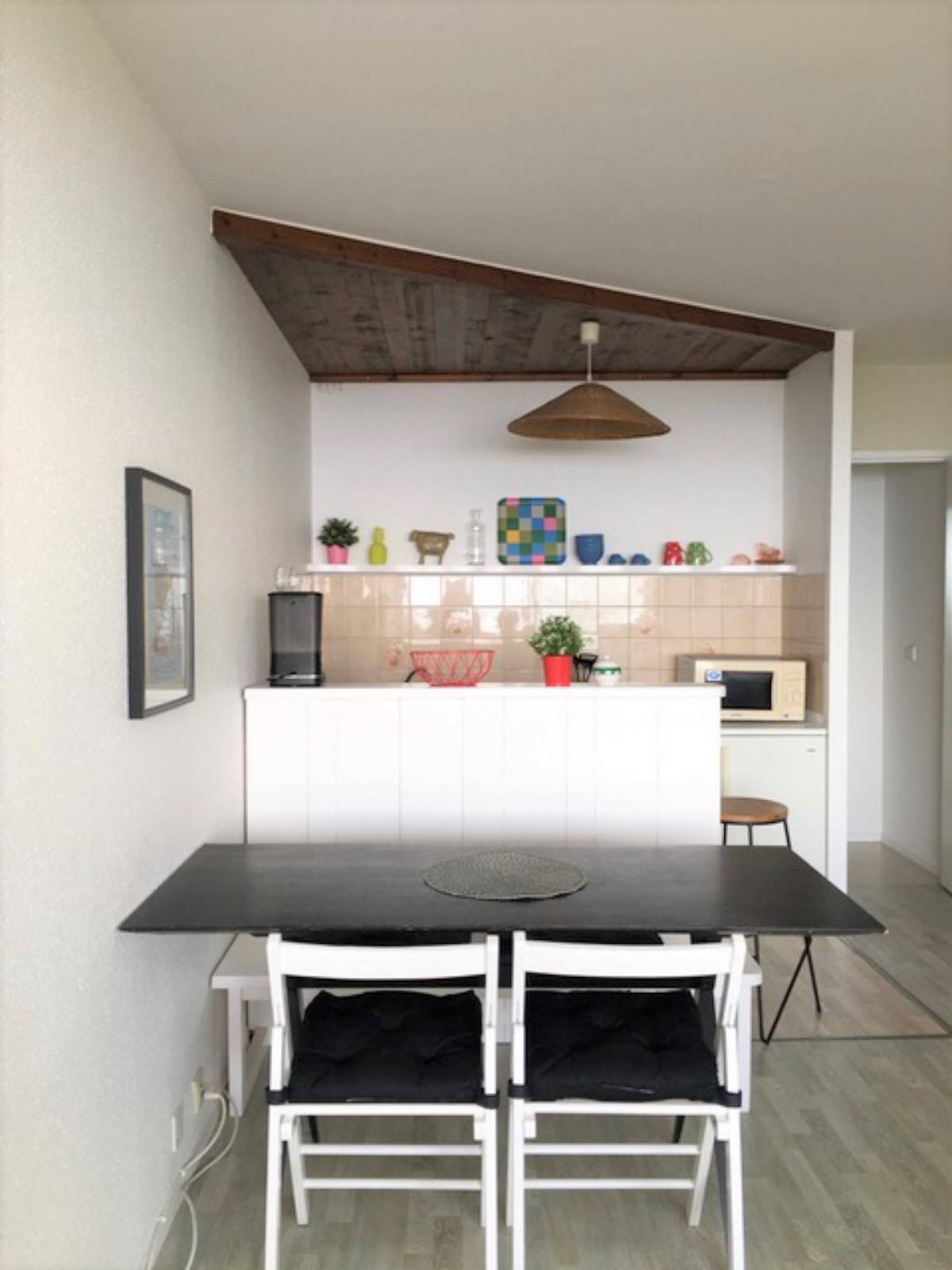 Coin repas avec kitchenette