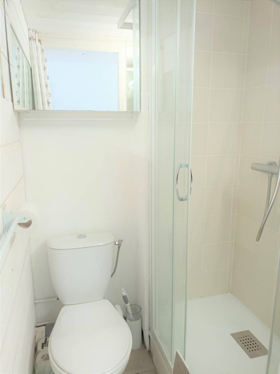 Agréable studio mezzanine avec pleine vue sur l'Océan