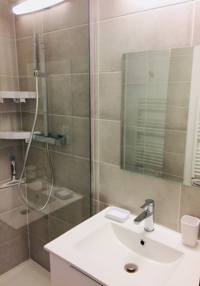A louer pour 4 personnes appartement en étage avec ascenseur en front de mer à Lacanau