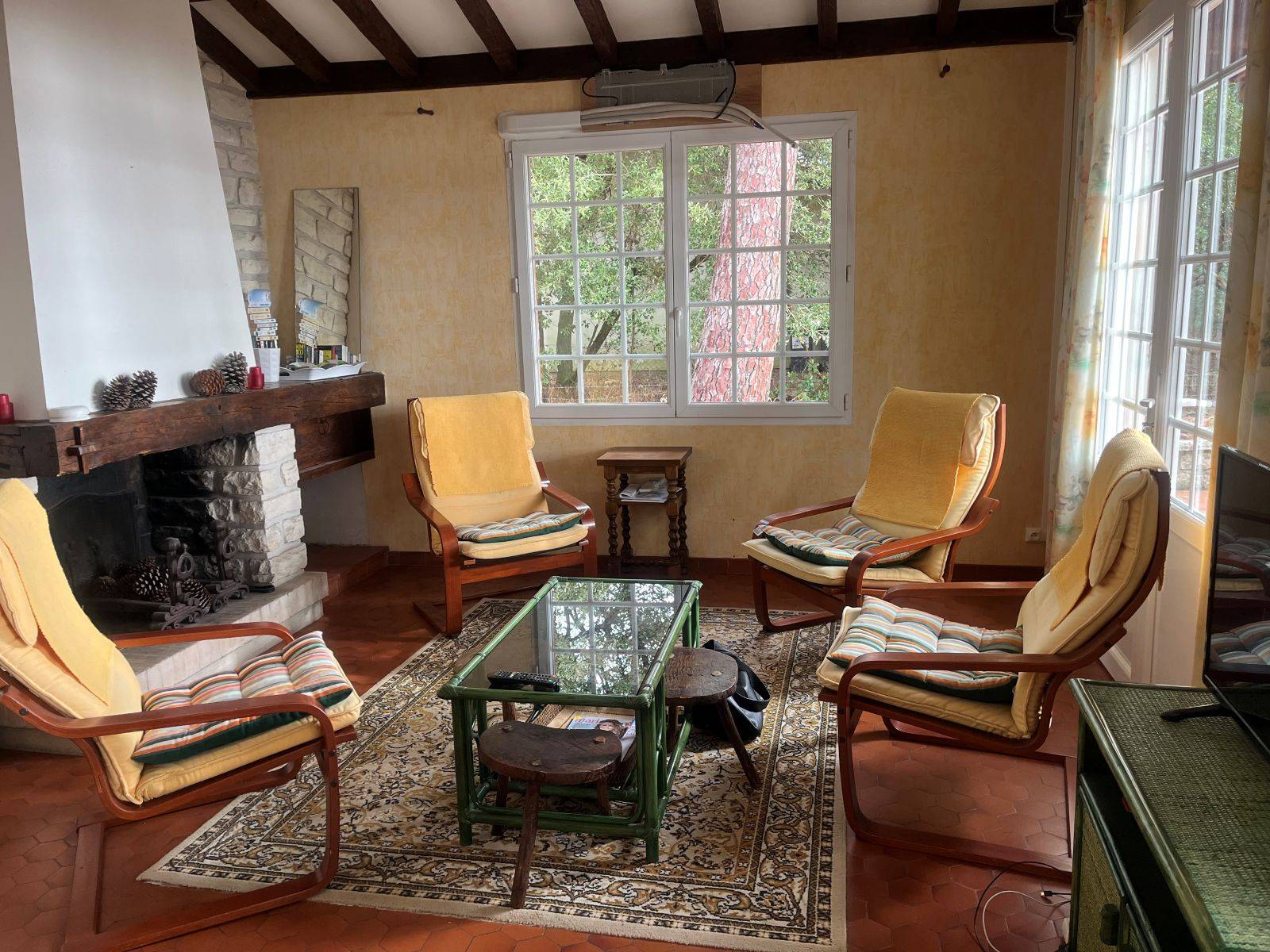 A louer maison individuelle pour 6 personnes avec belle vue sur le lac à Carreyre