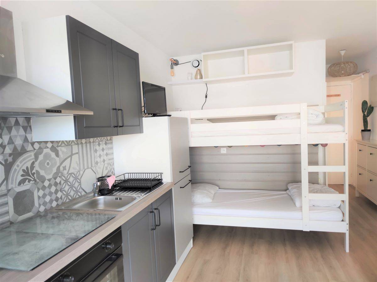 Studio entièrement refait à louer pour 4 personnes en front de mer à Lacanau-Océan