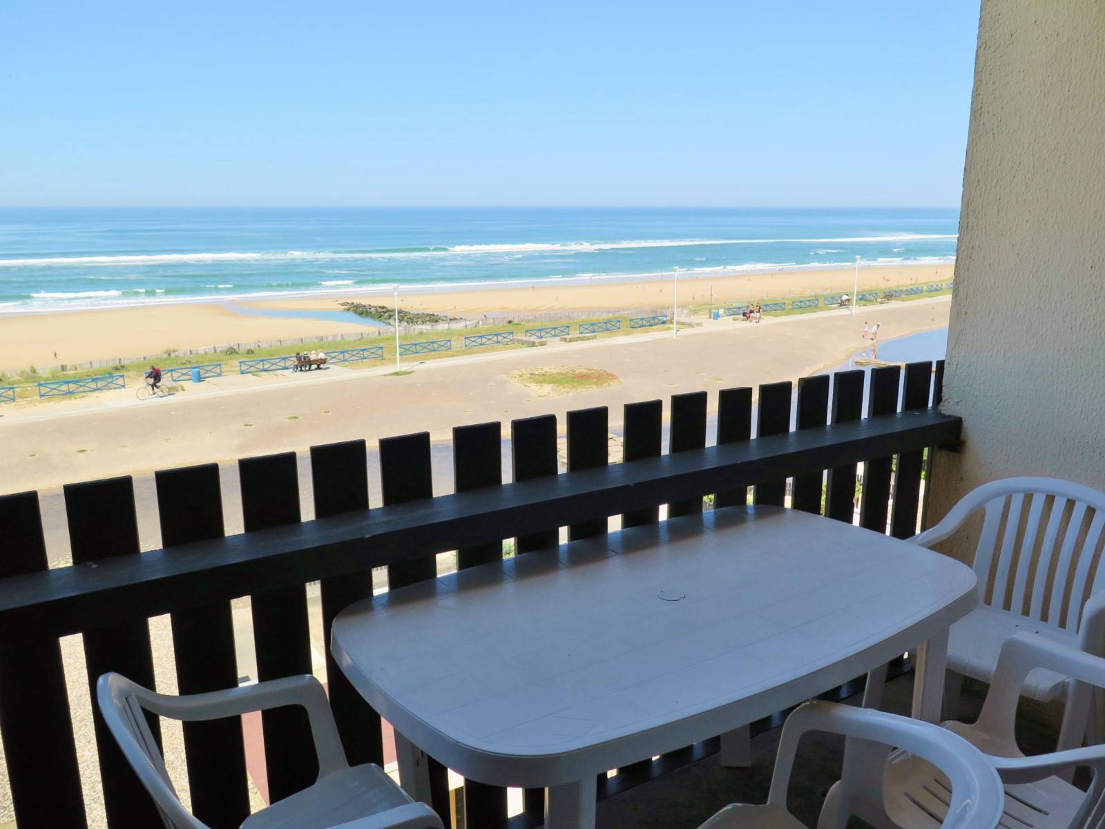 Pleine vue sur l'Océan depuis le balcon