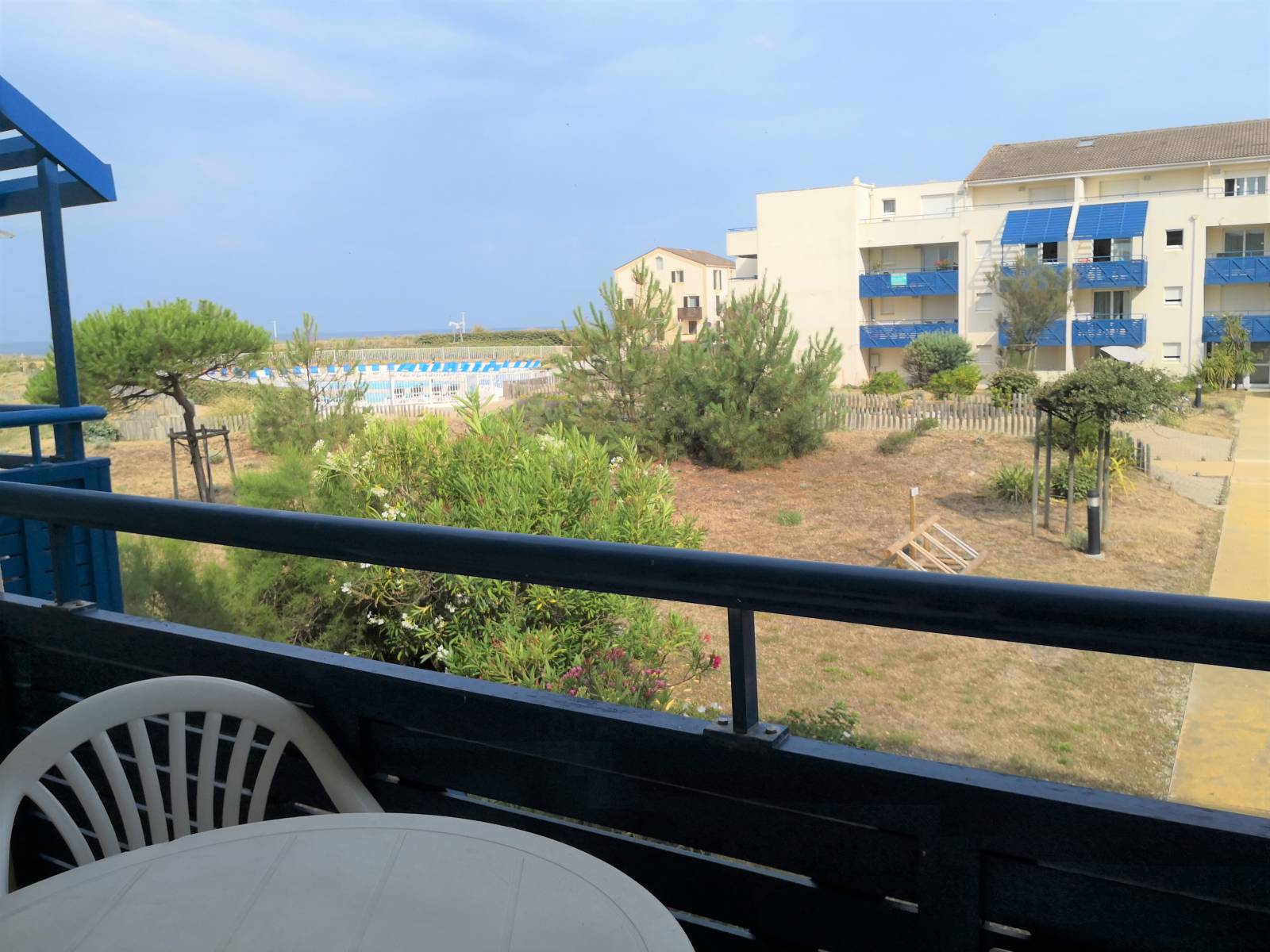 A louer dans résidence avec piscine appartement de type 2 dans le quartier Sud de Lacanau-Océan