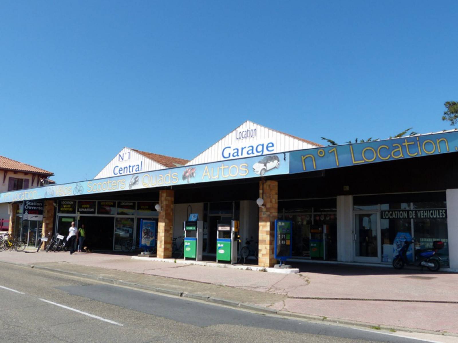 Vente de garage ou de place de parking en centre-ville Sainte-Hélène dans le Médoc