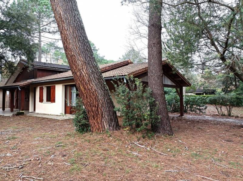 villa proche du lac de maubuisson