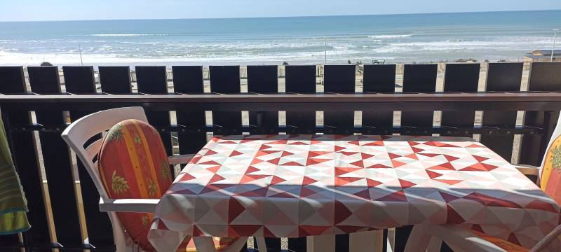 A louer studio au 2ème étage avec vue sur l'Océan à Lacanau-Océan