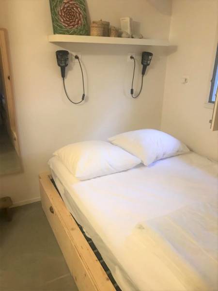 A louer pavillon avec 2 chambres, coin nuit et 2 salles d'eau dans les chambres à Lacanau-Océan