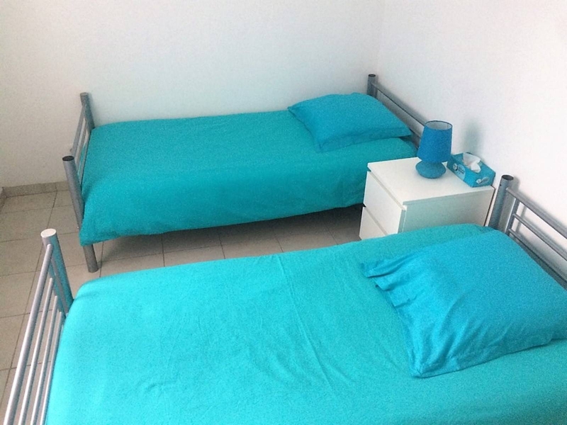 A louer jolie maison avec possibilité de rentrer un véhicule dans une allée prévue à cet effet à Lacanau-Océan