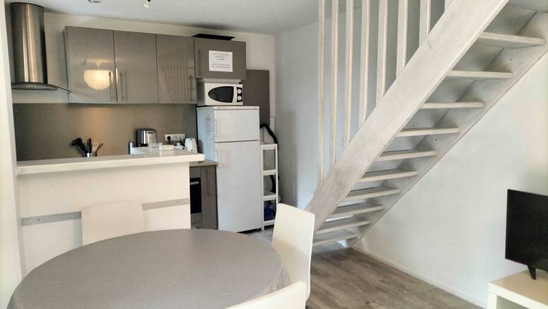 séjour avec terrasse et jardinet lacanau