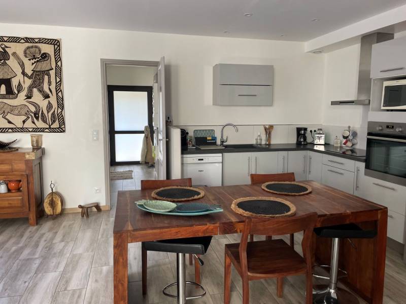 A louer agréable appartement pour 4 personnes dans une résidence quartier du Baganais à proximité de la piste cyclable à Lacanau-Océan