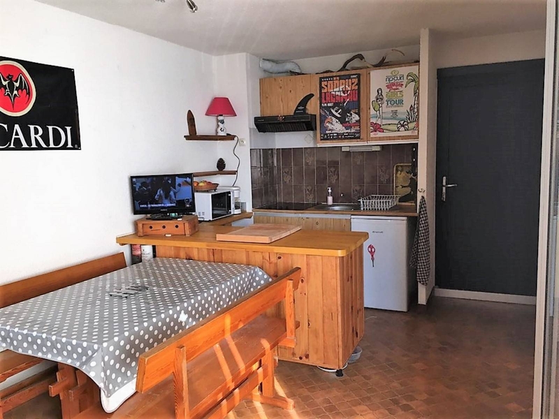 Séjour avec kitchenette