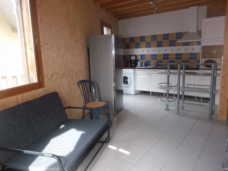 Coin séjour avec coin cuisine