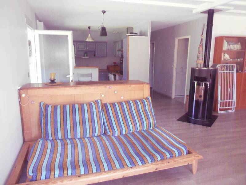 Villa de 111 m² entre CARCANS-VILLE et MAUBUISSON