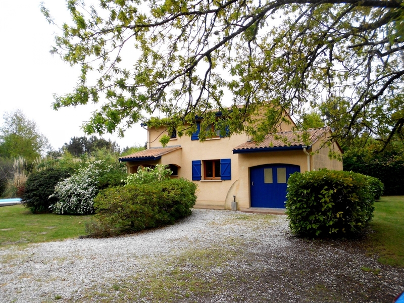 Façade