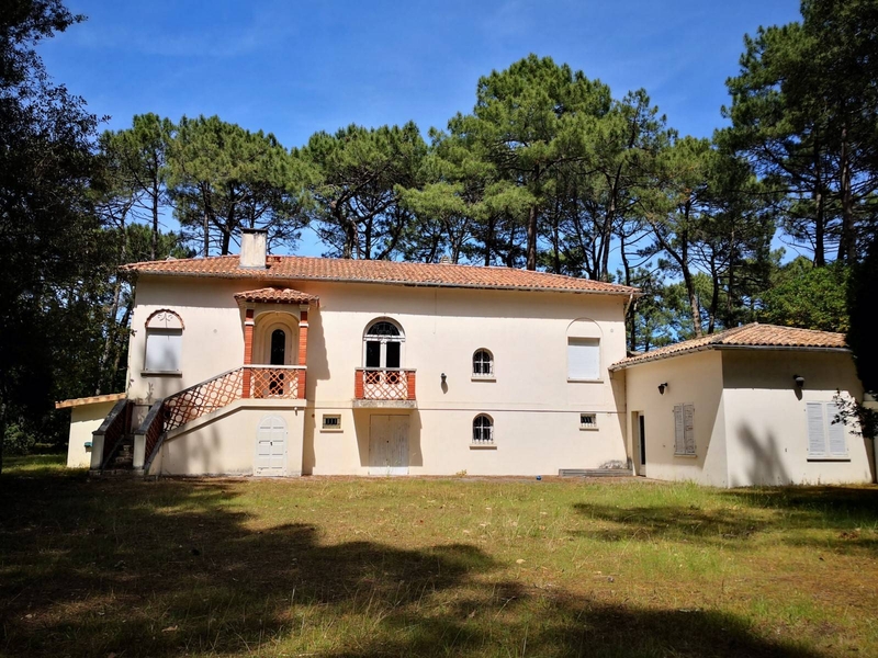 Façade entrée de la maison