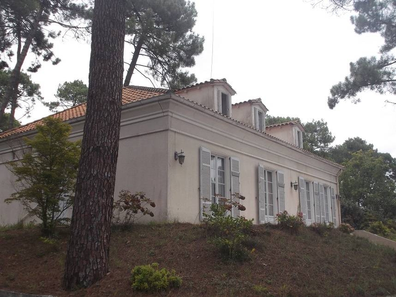 Façade