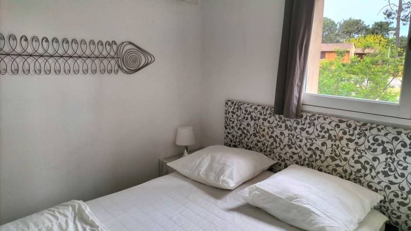 pavillon résidence au calme dans la forêt lacanau