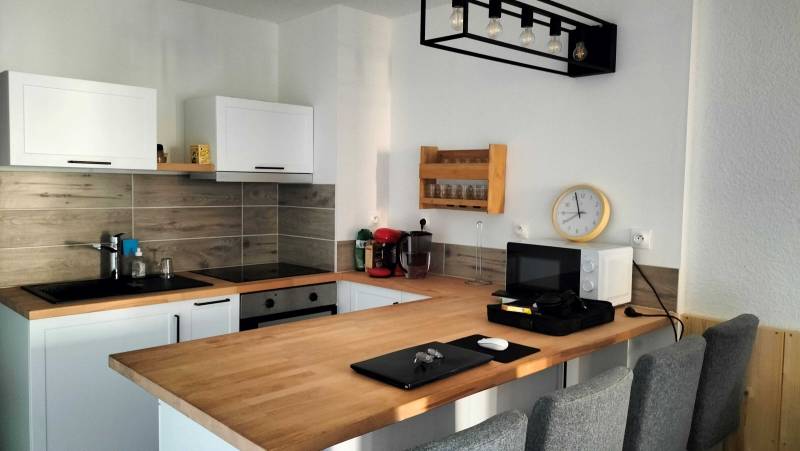 studio proche commerces lacanau