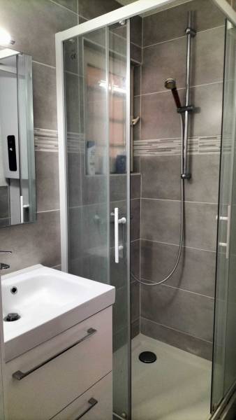 salle d'eau studio proche plage