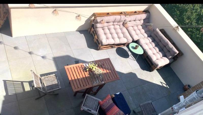Appartement avec terrasse exposée Sud Est