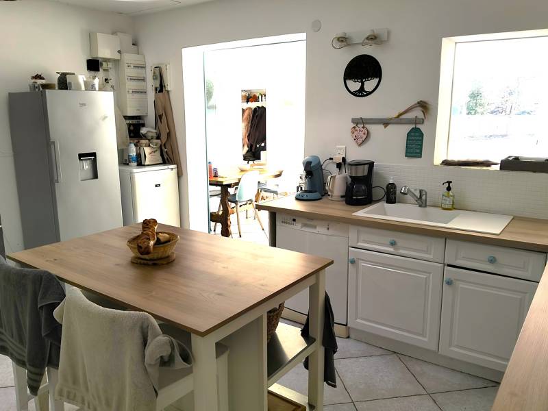 VILLA ENTIEREMENT RENOVEE DE 4 PIECES A 5 MINUTES DU BOURG DE CARCANS