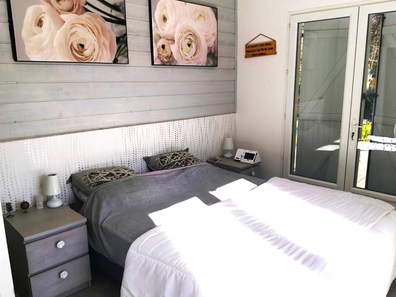 VILLA ENTIEREMENT RENOVEE DE 4 PIECES A 5 MINUTES DU BOURG DE CARCANS