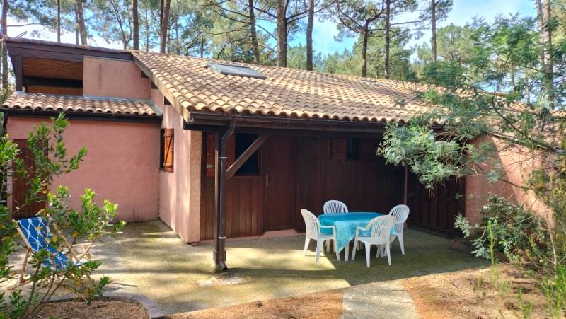 maison dans la forêt lacanau