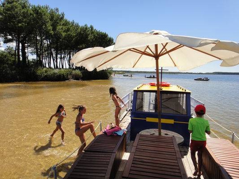 Le Mout'chaland : Balade Gourmande sur le Lac