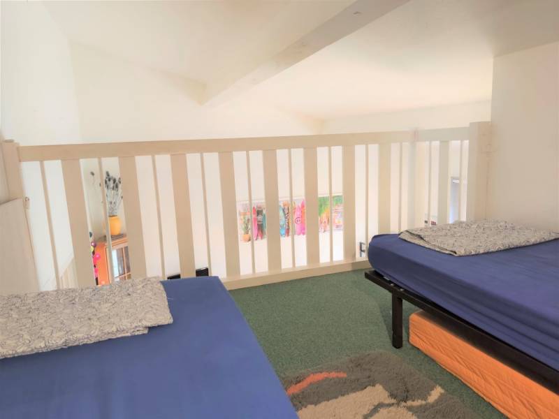 Mezzanine suite