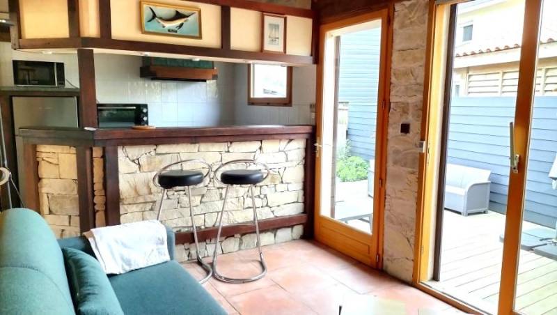 Agréable maison de vacances à louer avec jolies terrasses à Lacanau
