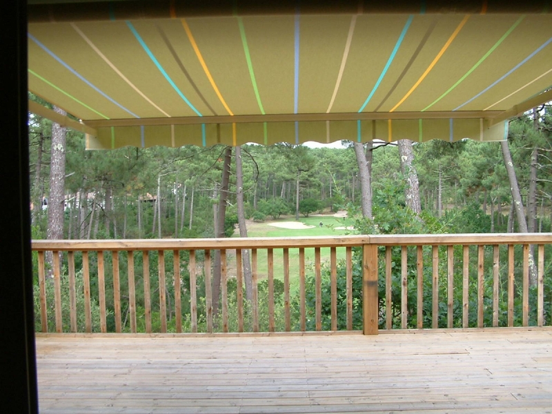 Terrasse avec vue sur le Golf