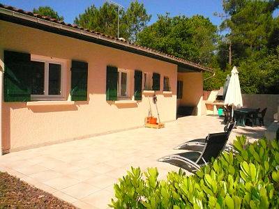Location de villa en lisière de forêt à Maubuisson commune de Carcans en Gironde Nouvelle Aquitaine carcans maubuisson gironde aquitaine Haut Maubuisson 