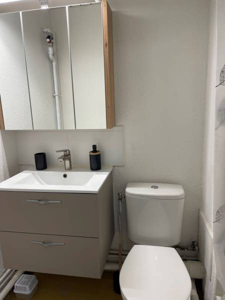Studio à louer entièrement refait à proximité immédiate de la plage Nord à Lacanau