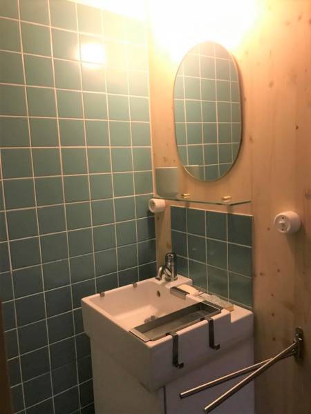 Pavillon à louer pour 6 personnes avec une place de parking aérienne privative à Lacanau-Océan