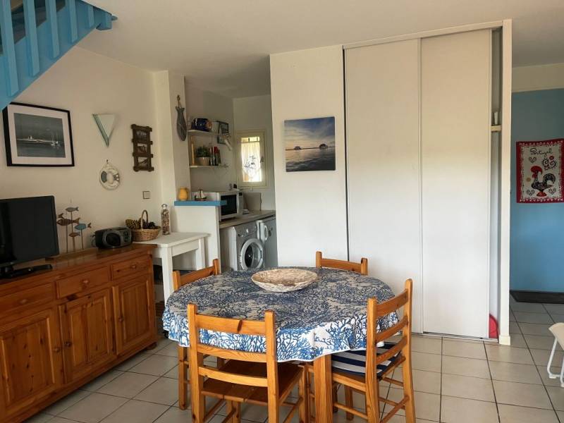 A louer à Lacanau-Océan pavillon mitoyen avec 2 chambres dans résidence de standing 